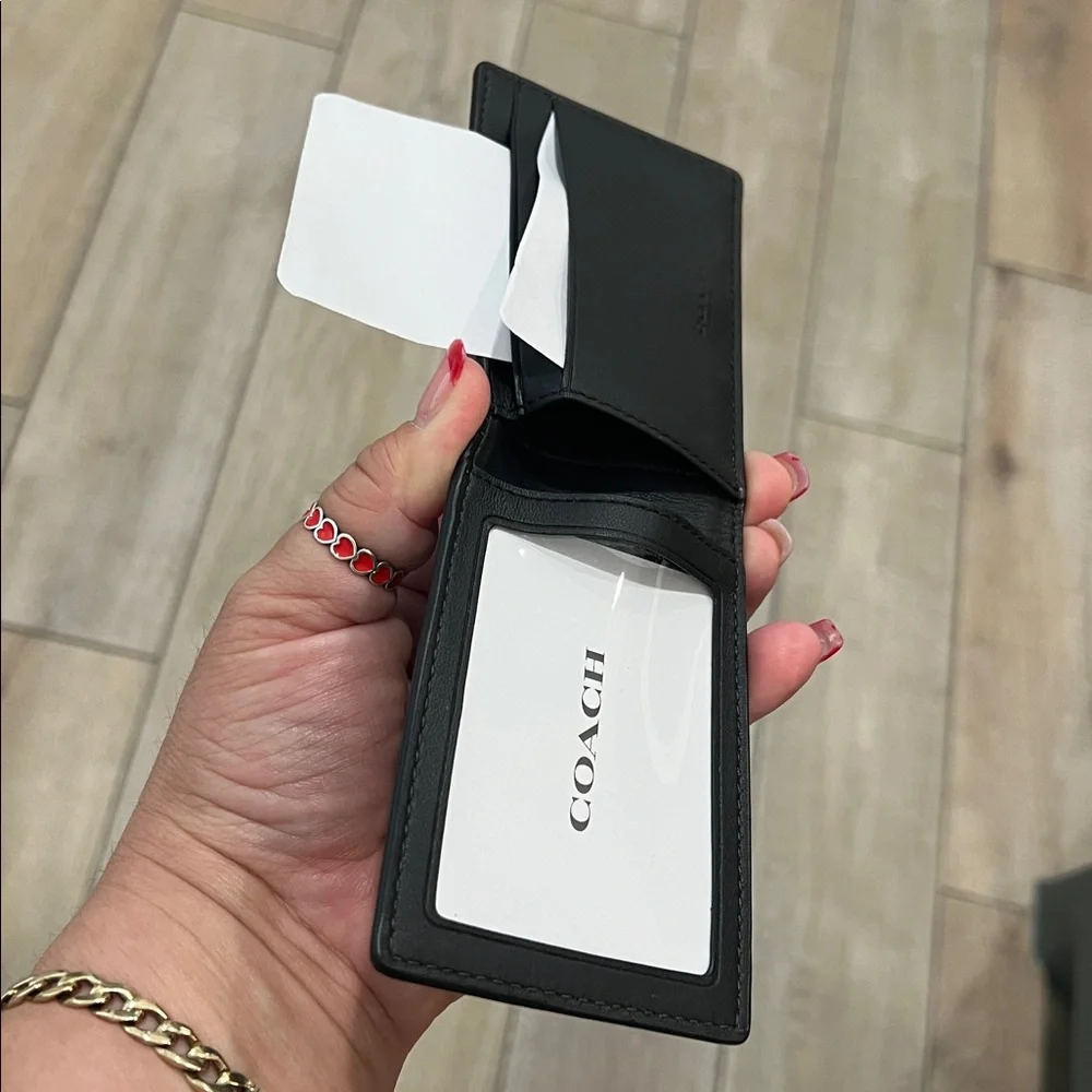 COACH Men's Card Holder.